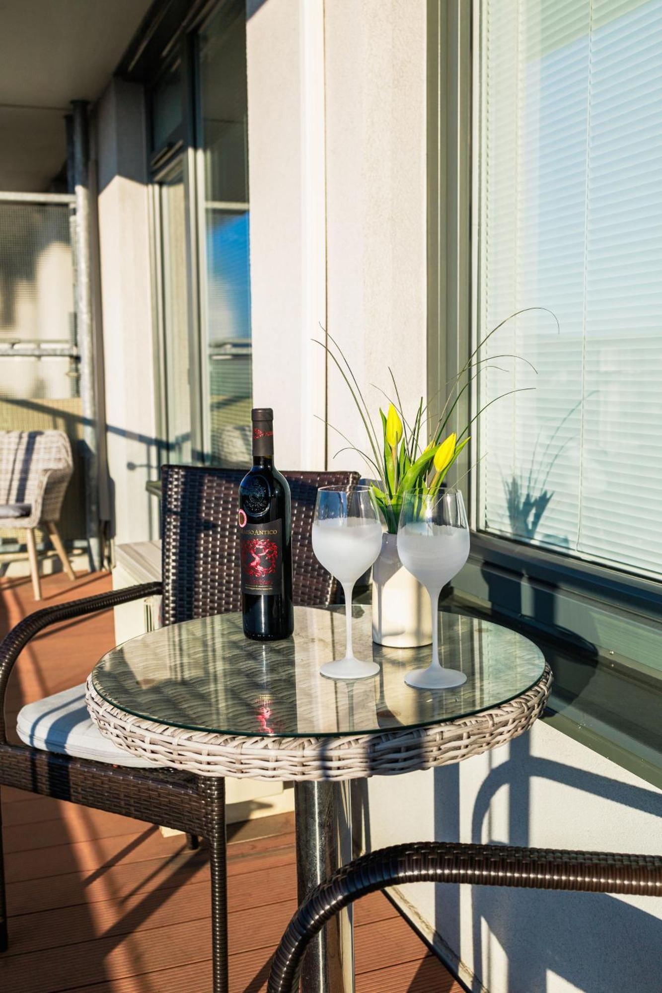 Sunny Apartment With Amazing Terrace On The 13Th Floor Near City Center Bratislava Luaran gambar