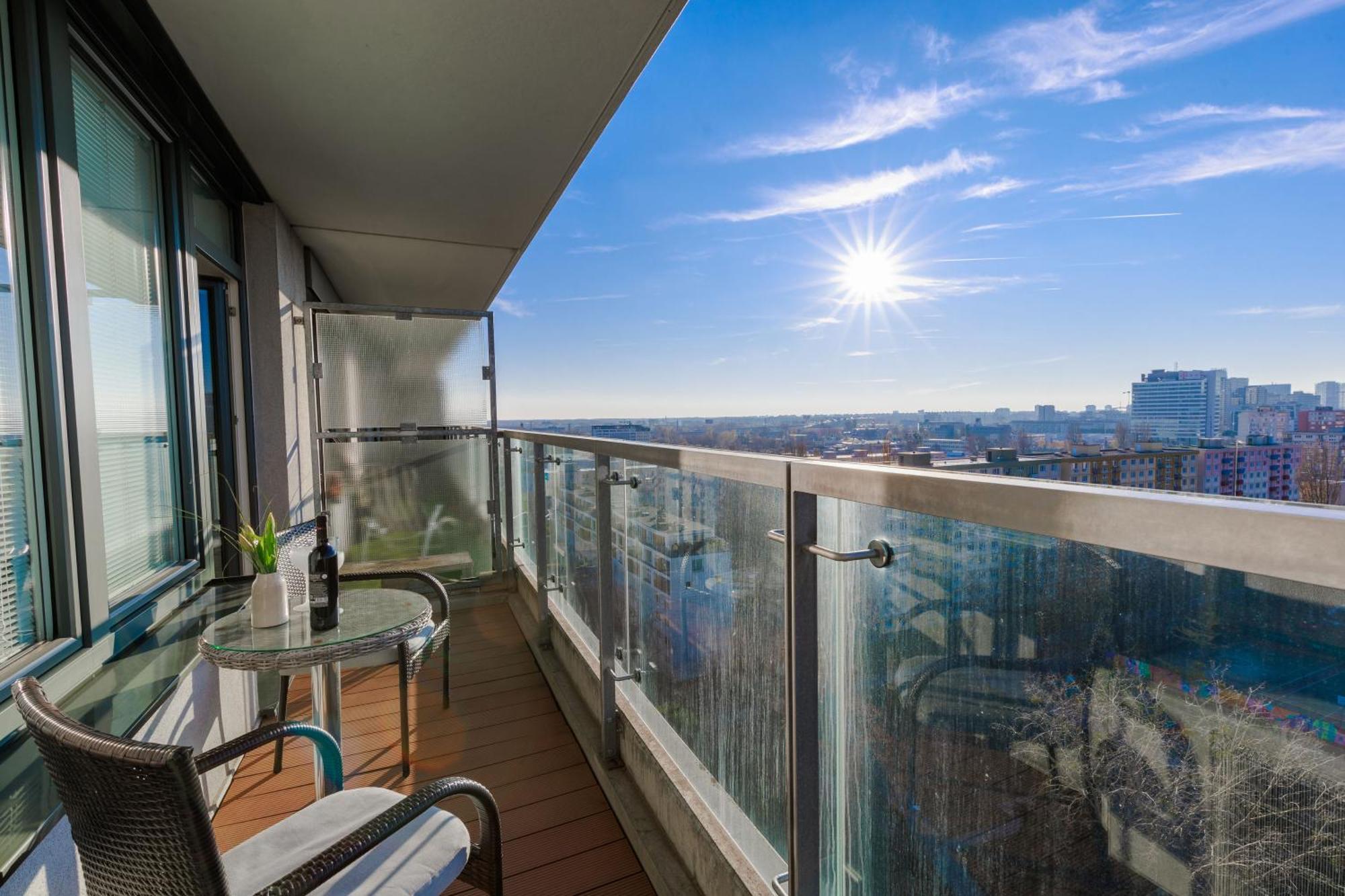 Sunny Apartment With Amazing Terrace On The 13Th Floor Near City Center Bratislava Luaran gambar